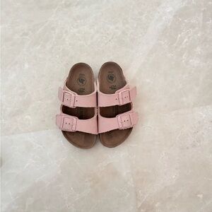 Girl Pink Birkenstock. Size 26.